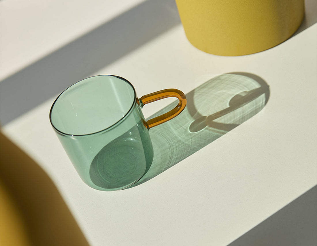 Tra materia e luce: un dialogo tra moda e arti visive