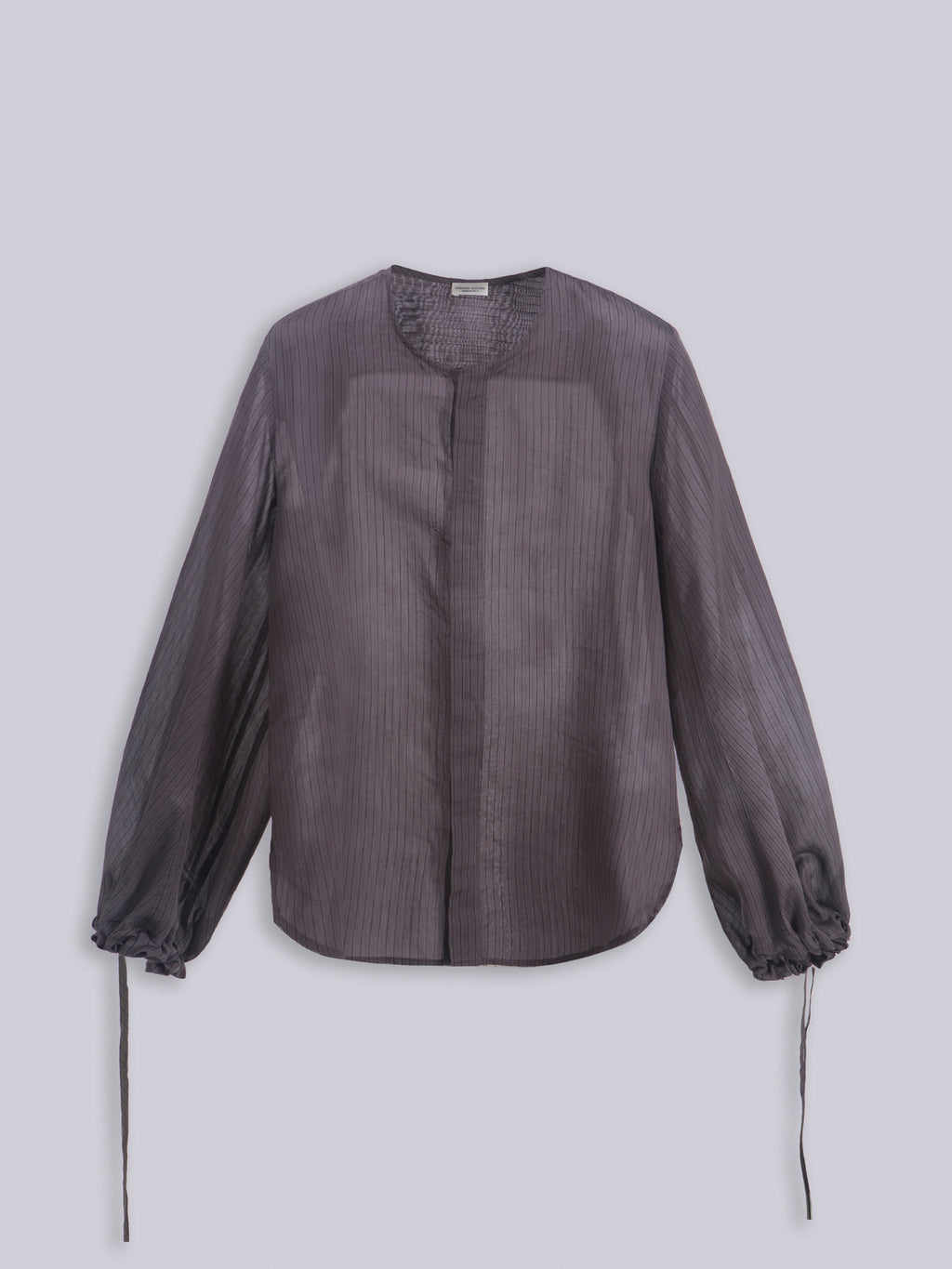 Oversized shirt with drawstrings sleeves