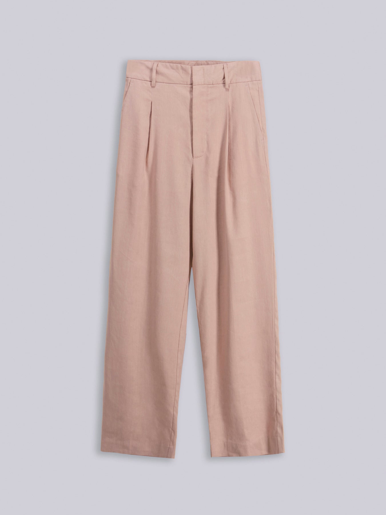 Pleated trousers