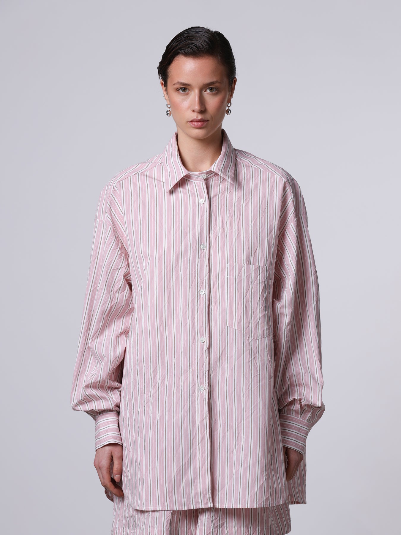 Oversized crinkled shirt