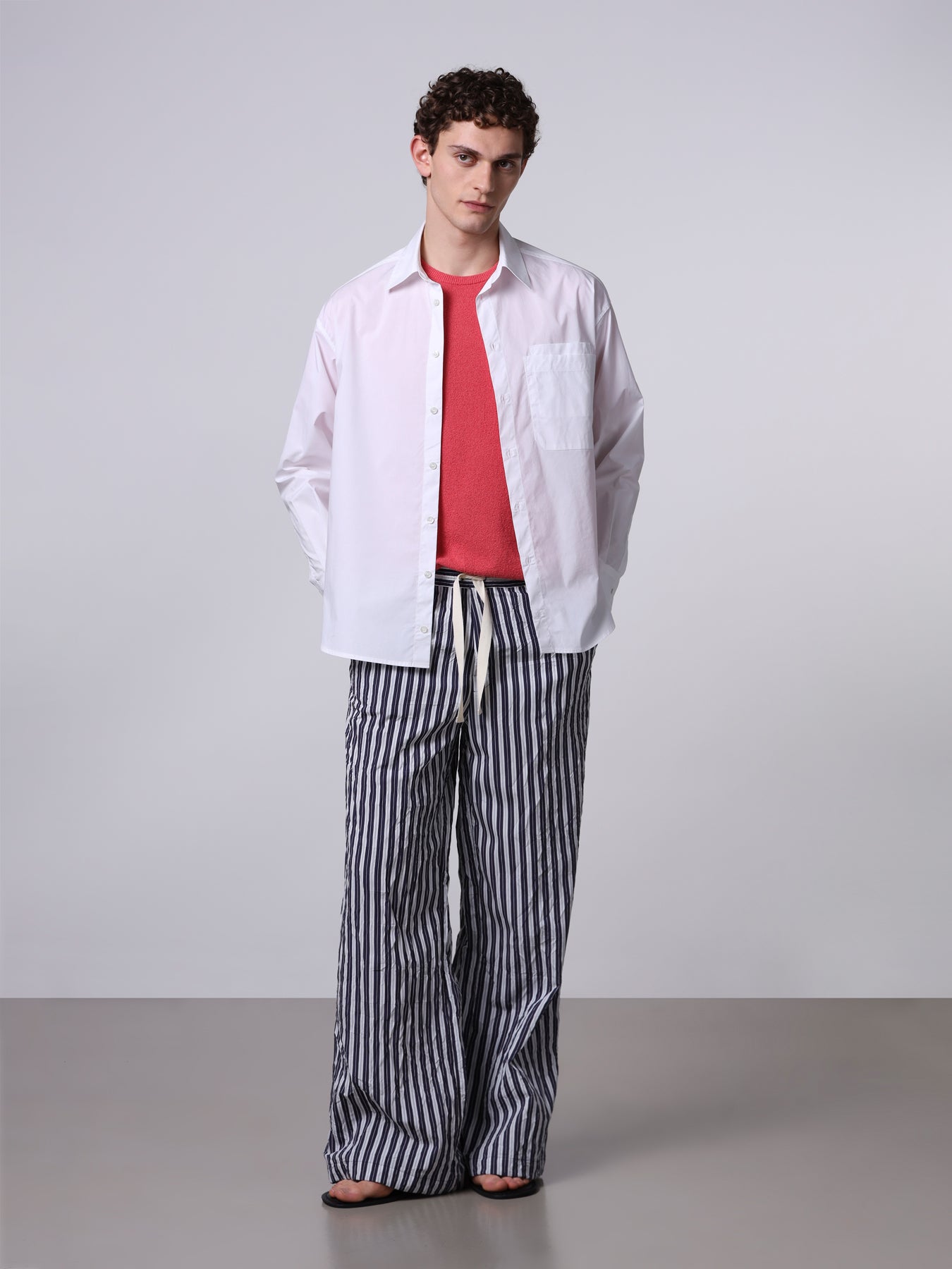 Oversized crinkled trousers