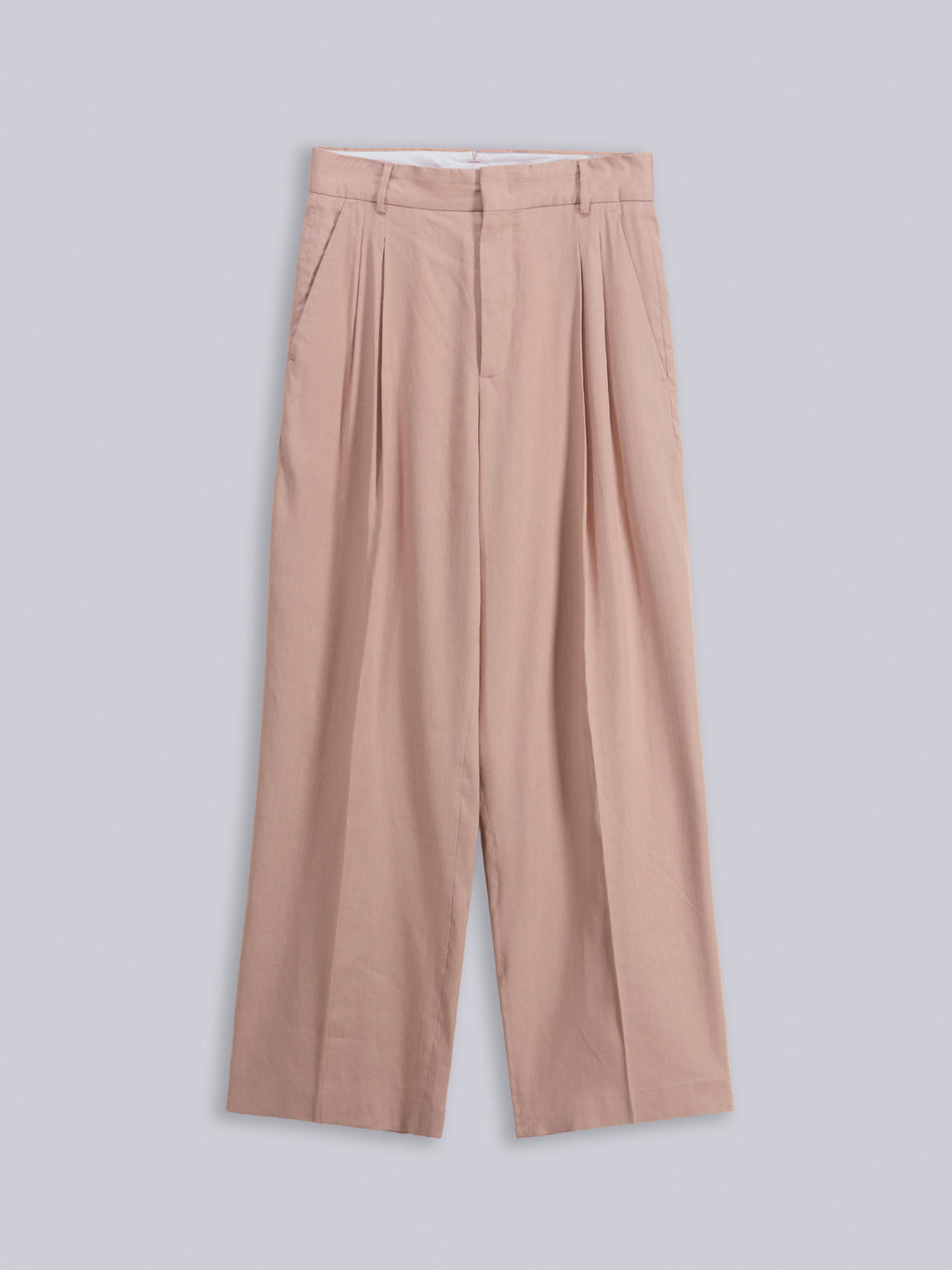 Pleated trousers