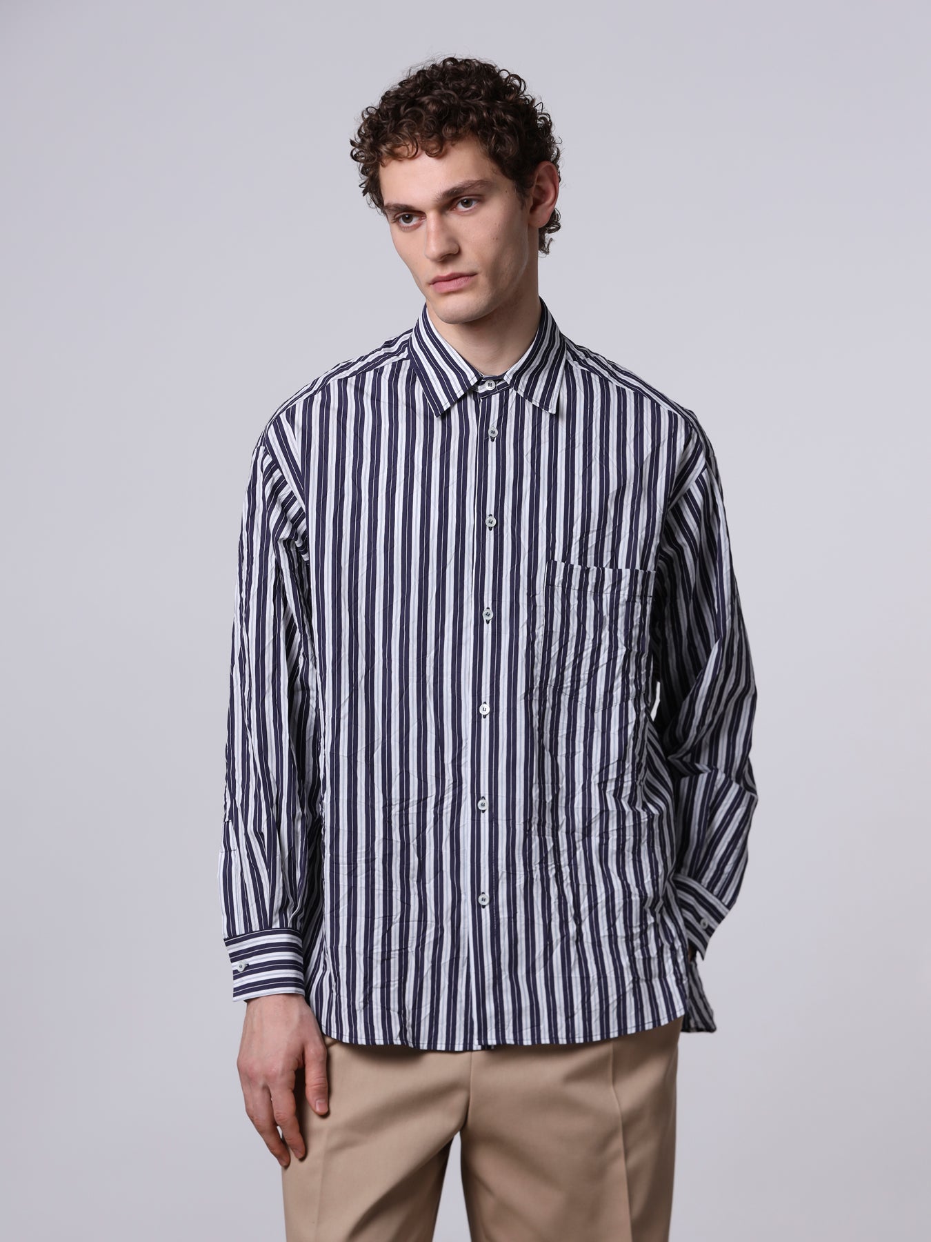 Oversized crinkled shirt