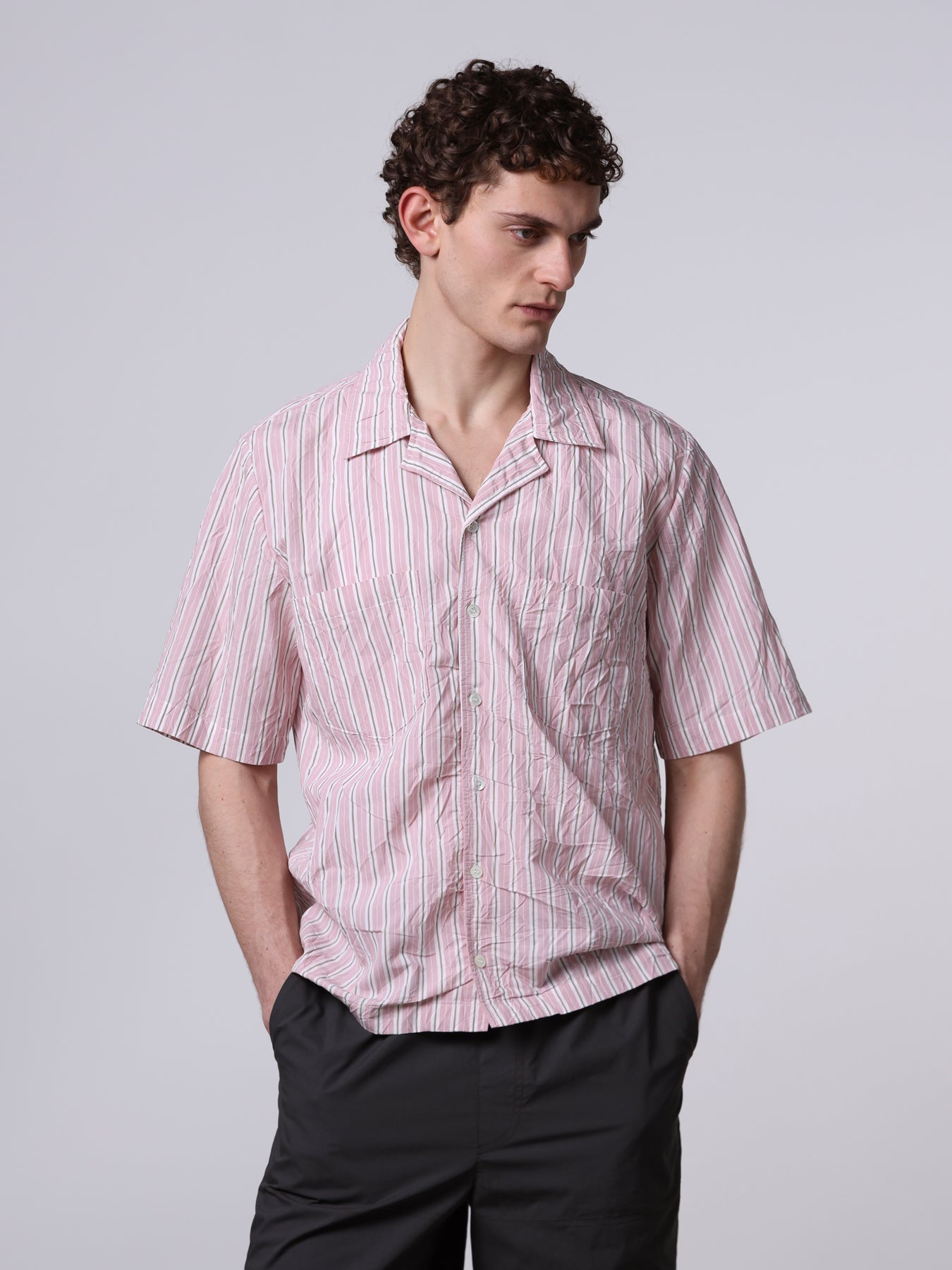 Oversized short sleeves crinkled shirt