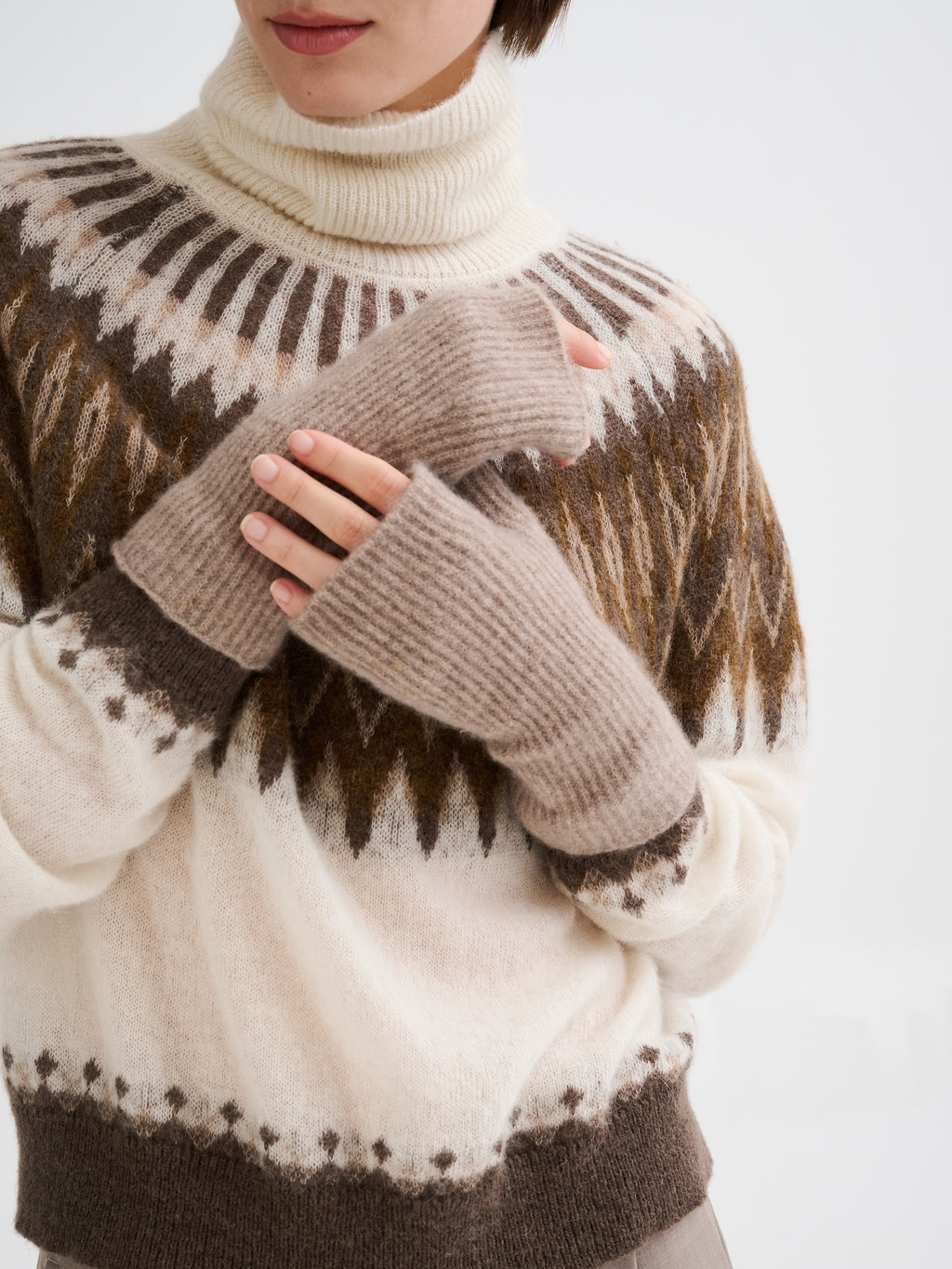 Cashmere and silk fingerless gloves