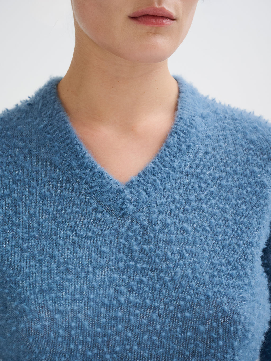 Cashmere and silk Casentino-effect V-neck sweater