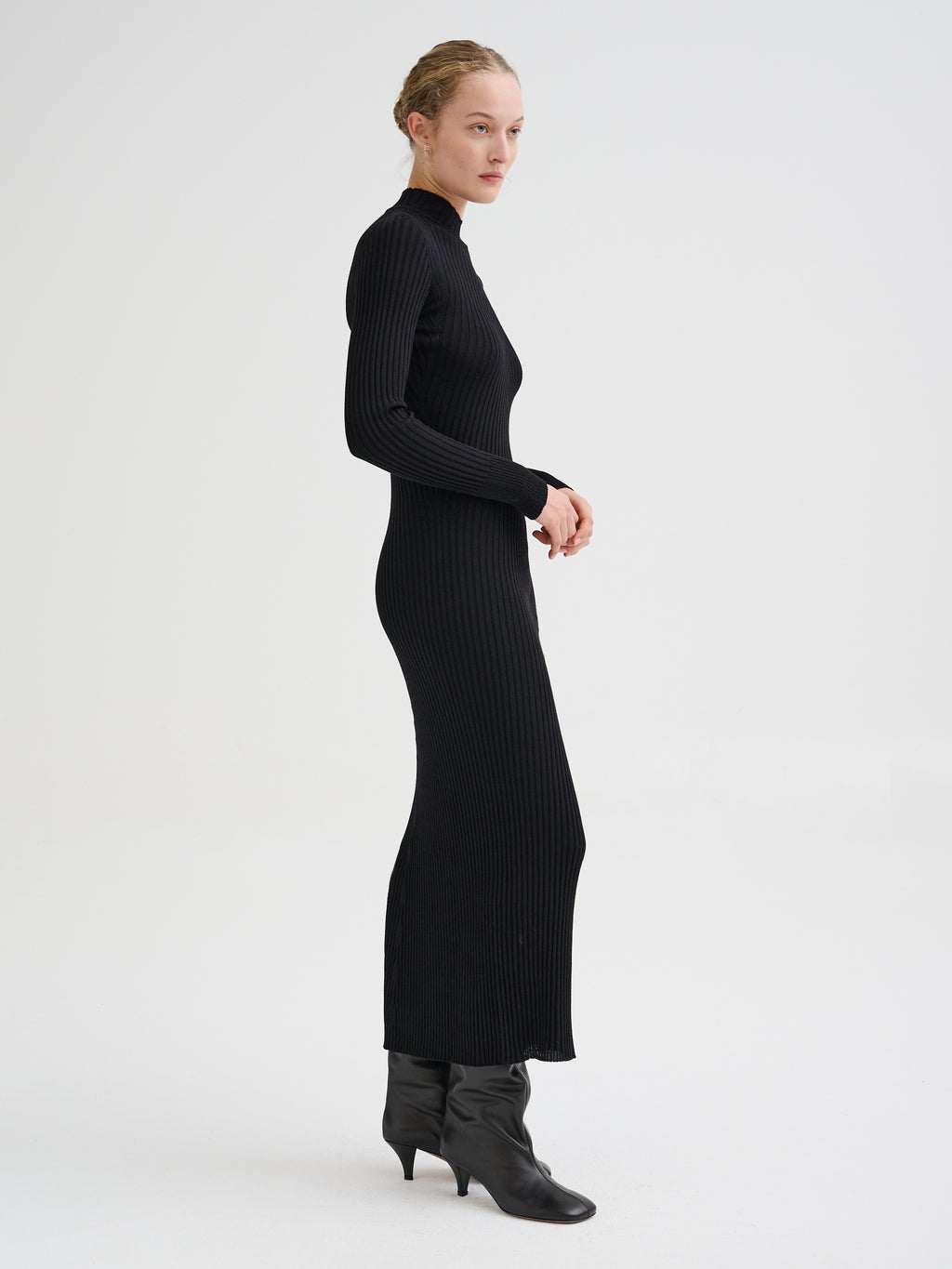 Merino wool ribbed midi dress