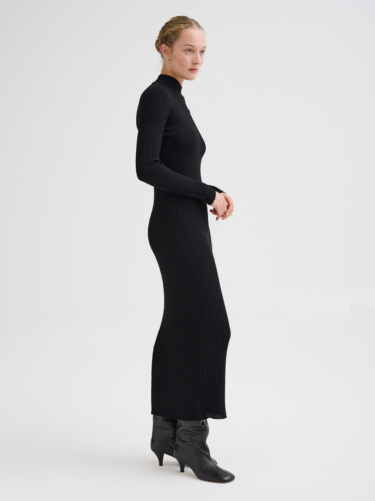 Merino wool ribbed midi dress