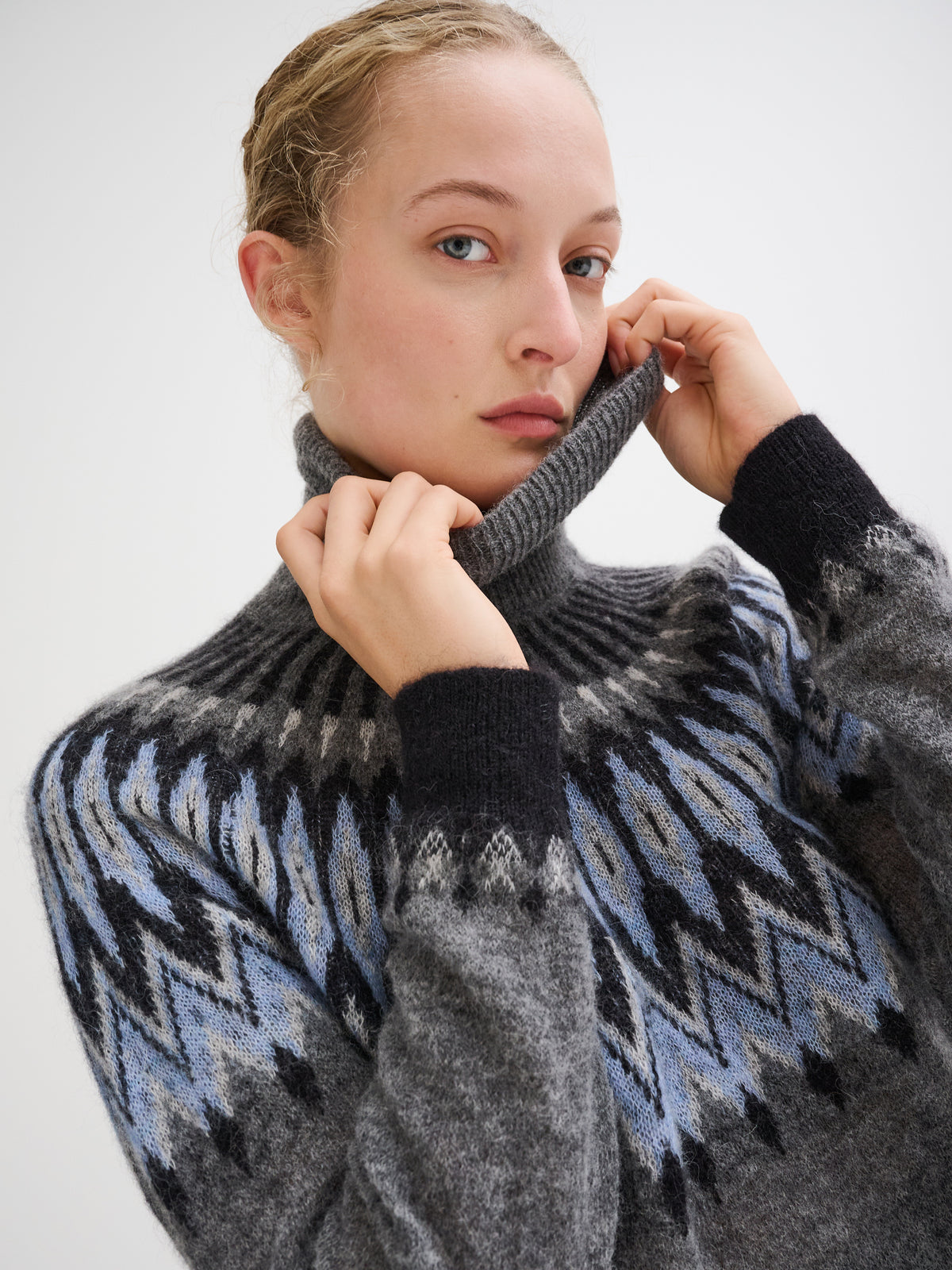 Nordic jacquard turtleneck