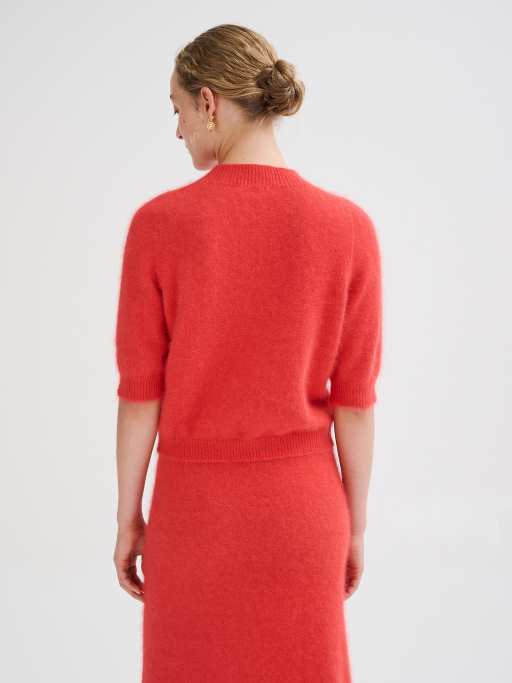 Short-sleeve angora sweater