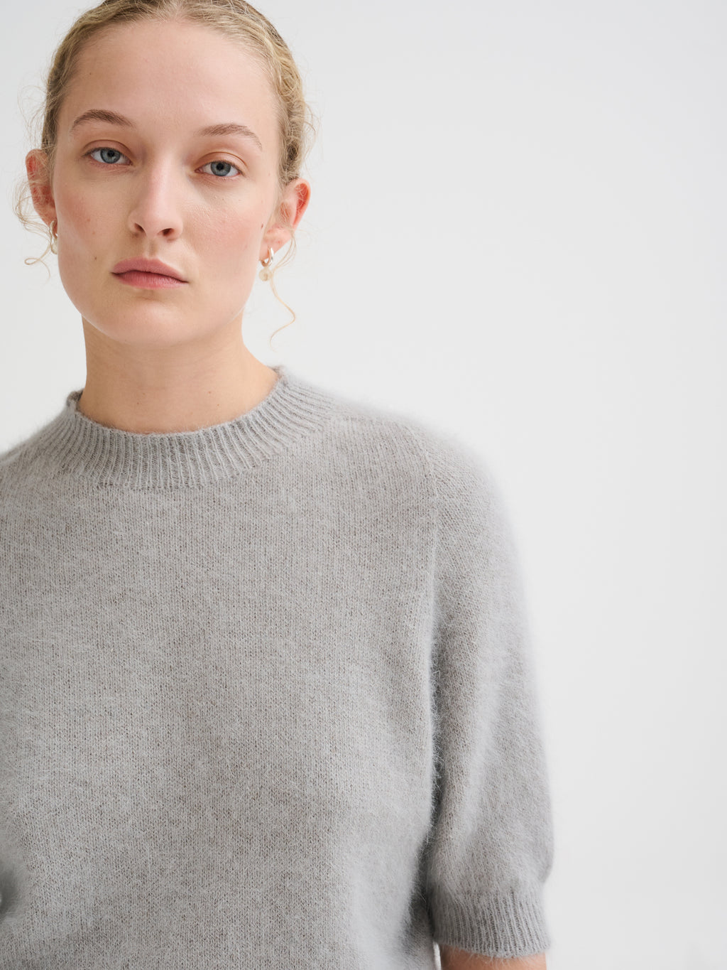 Short-sleeve angora sweater