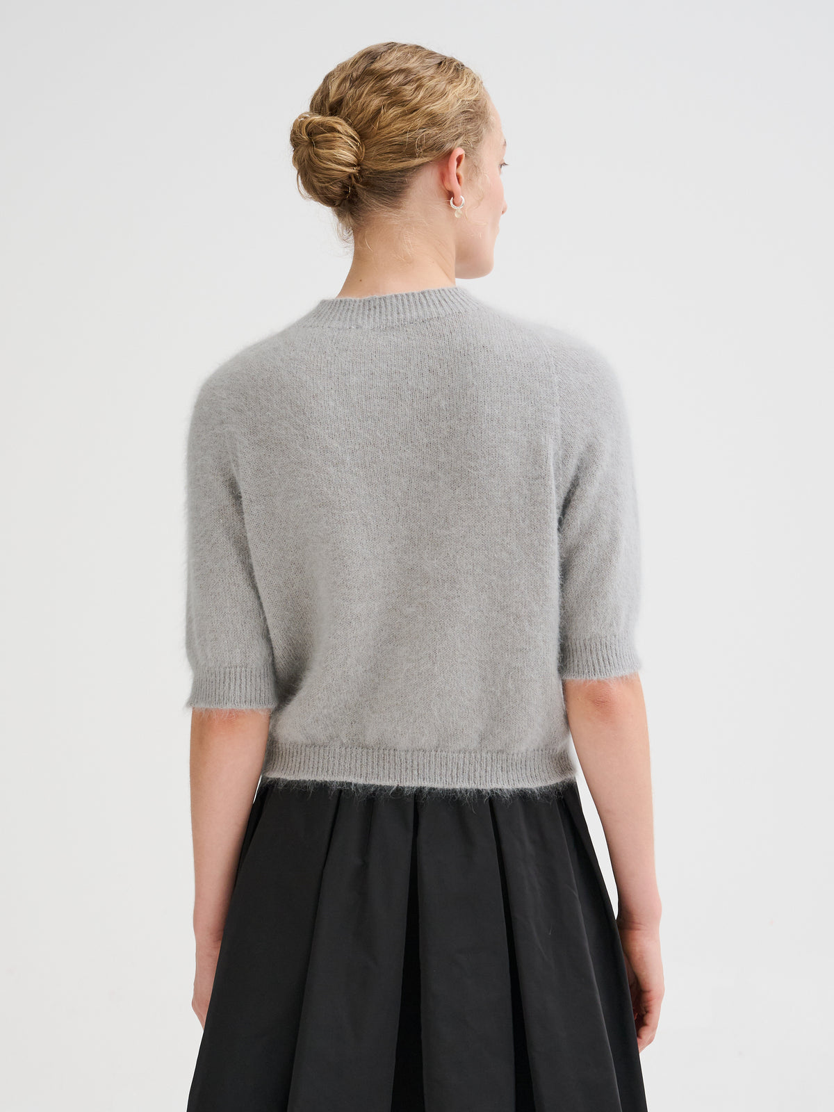 Short-sleeve angora sweater