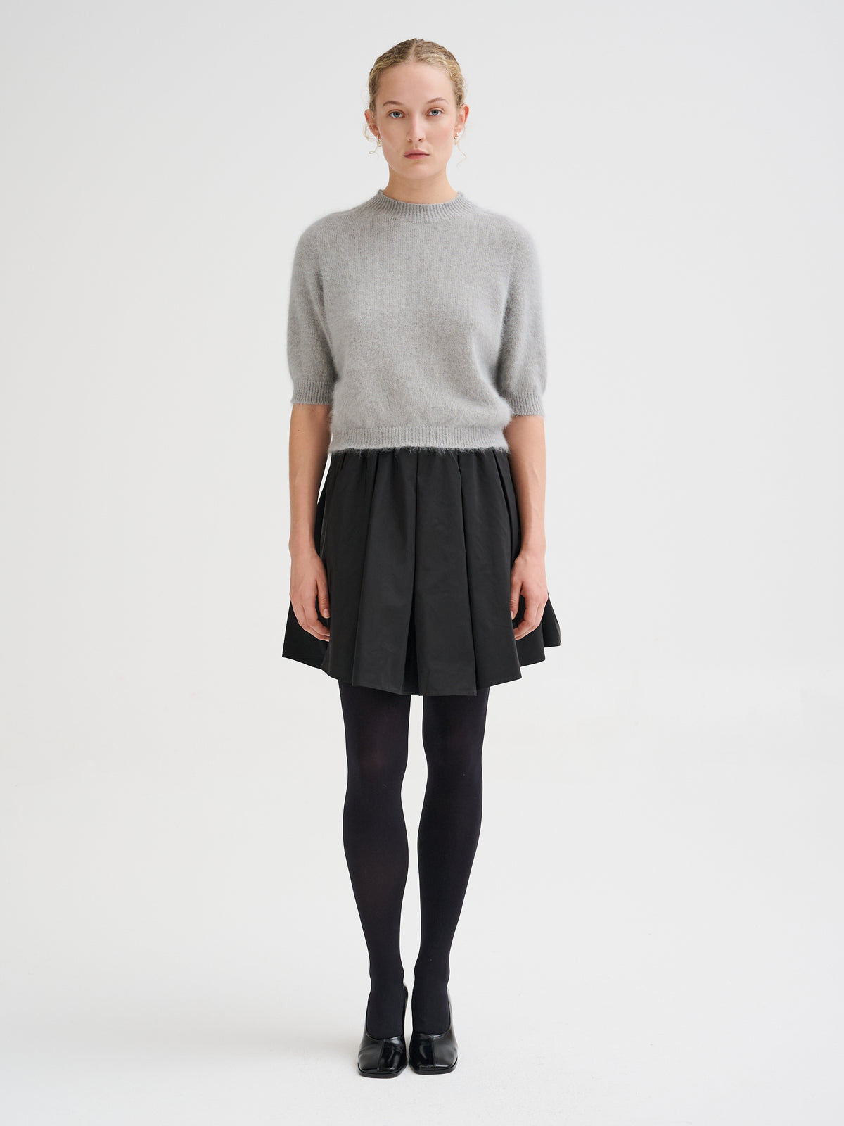 Short-sleeve angora sweater