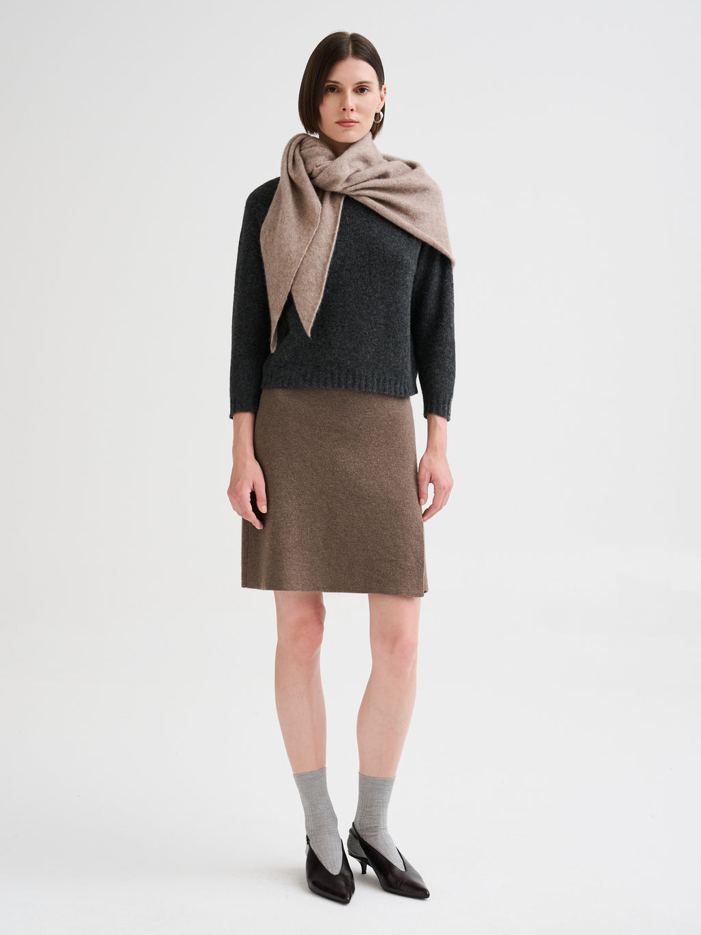 Three-quarter sleeve wool and camel sweater