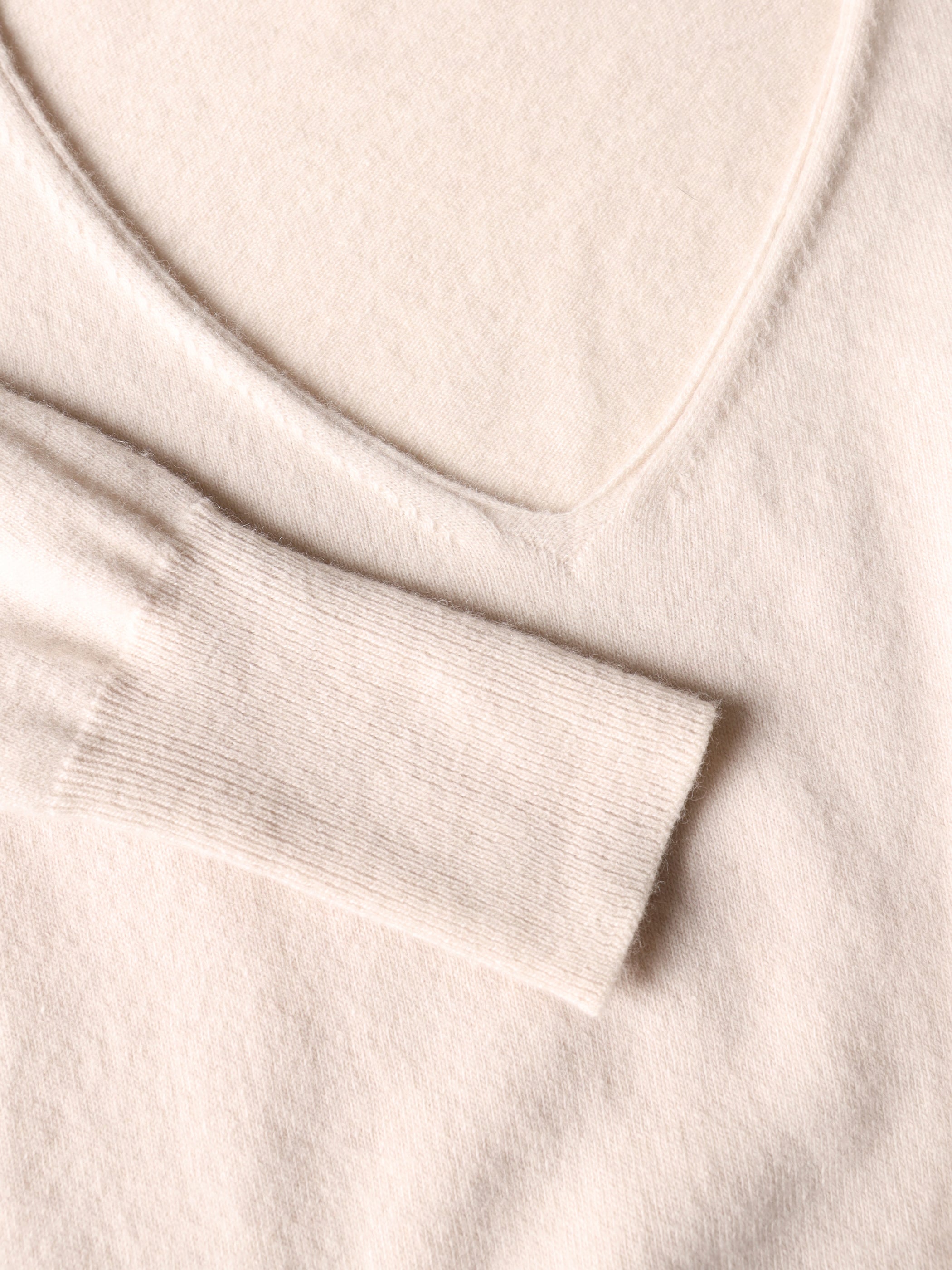 Merino wool and cashmere V-neck sweater