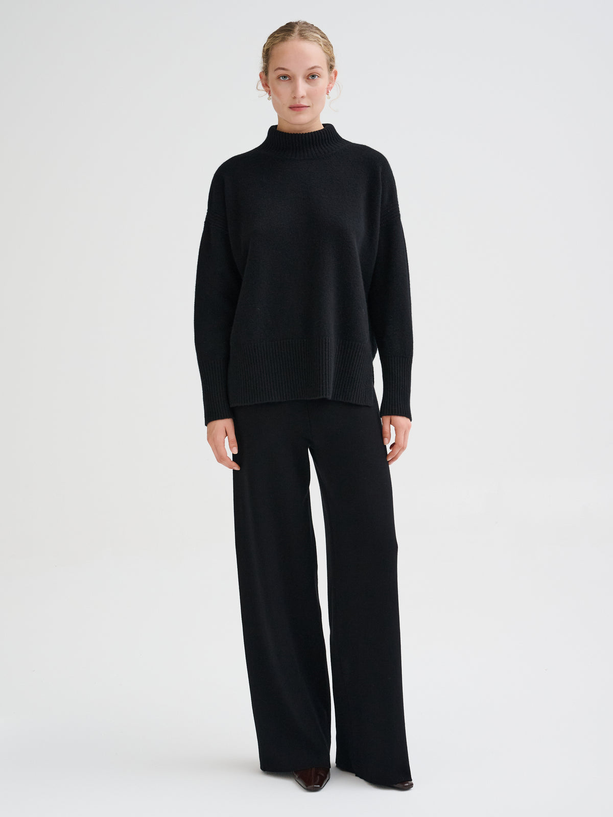 Merino wool knit trousers