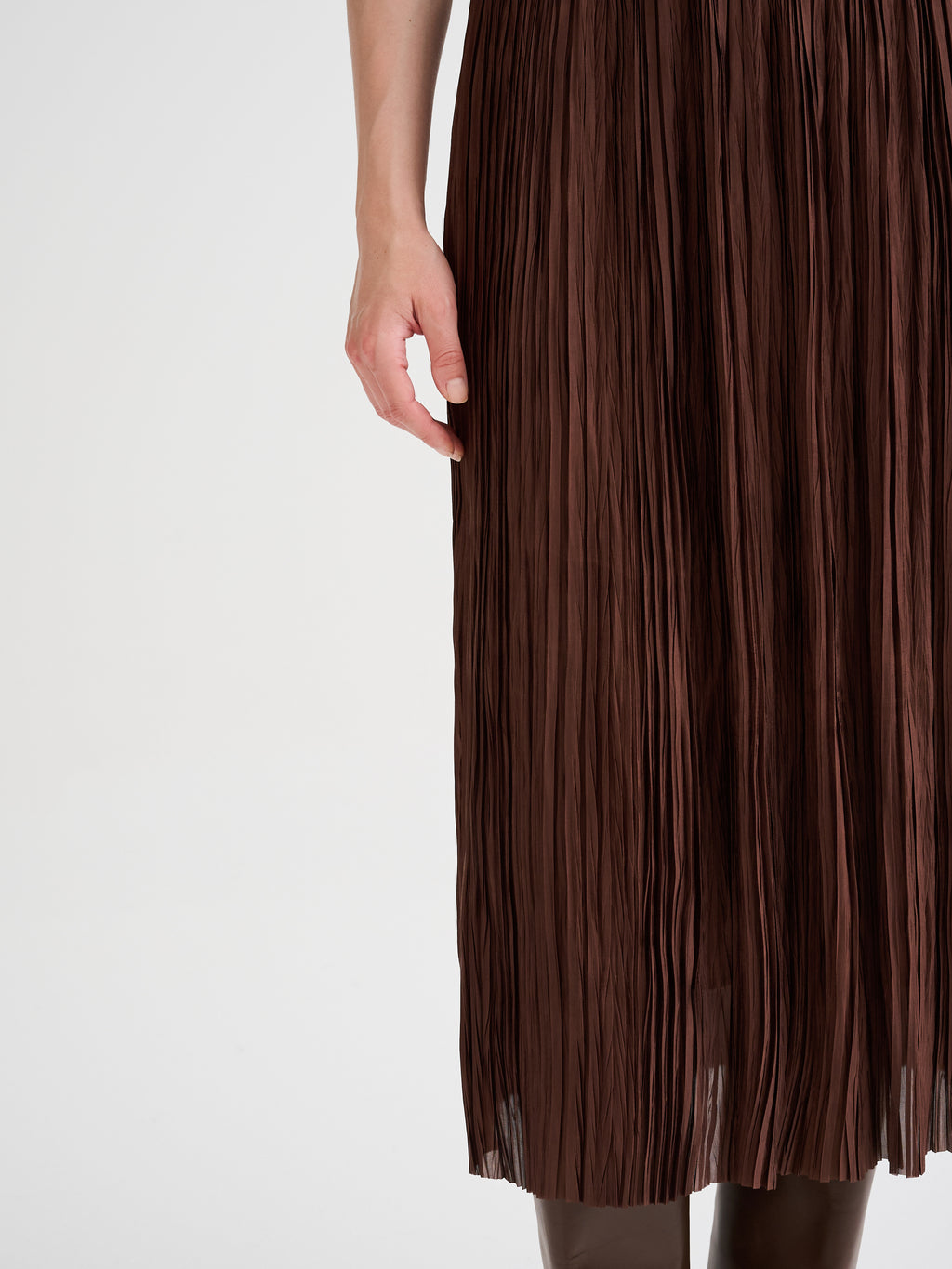 Pleated midi skirt