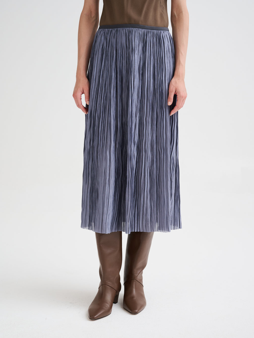 Pleated midi skirt