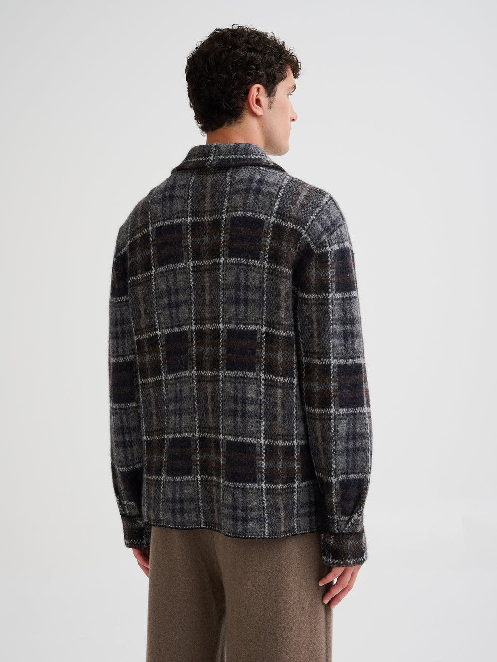 Check knit shirt