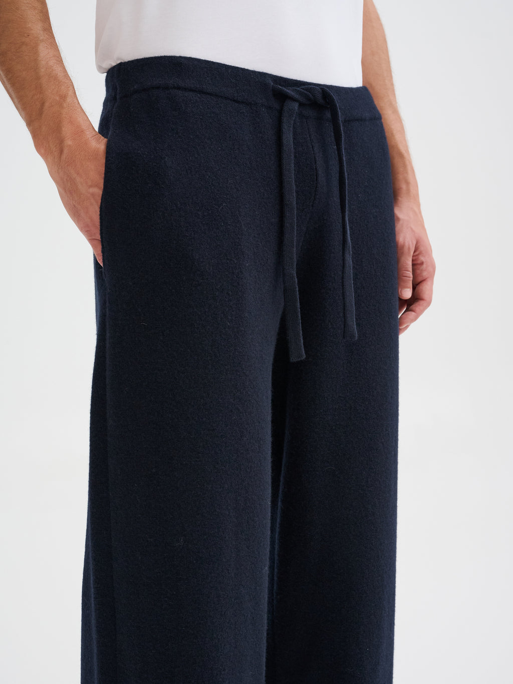 Wide-leg knit trousers