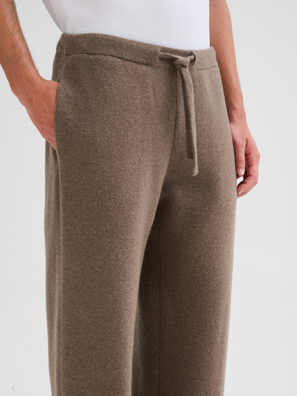 Wide-leg knit trousers
