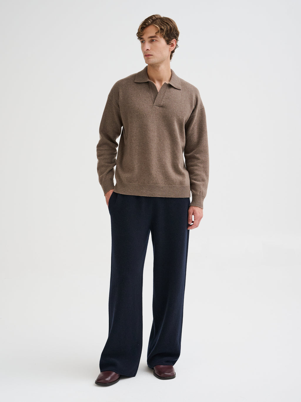 Wide-leg knit trousers
