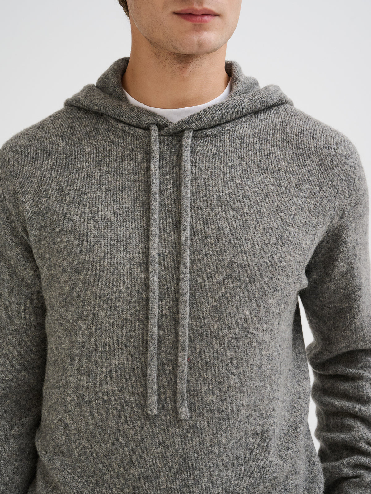 Camel wool hooded sweater