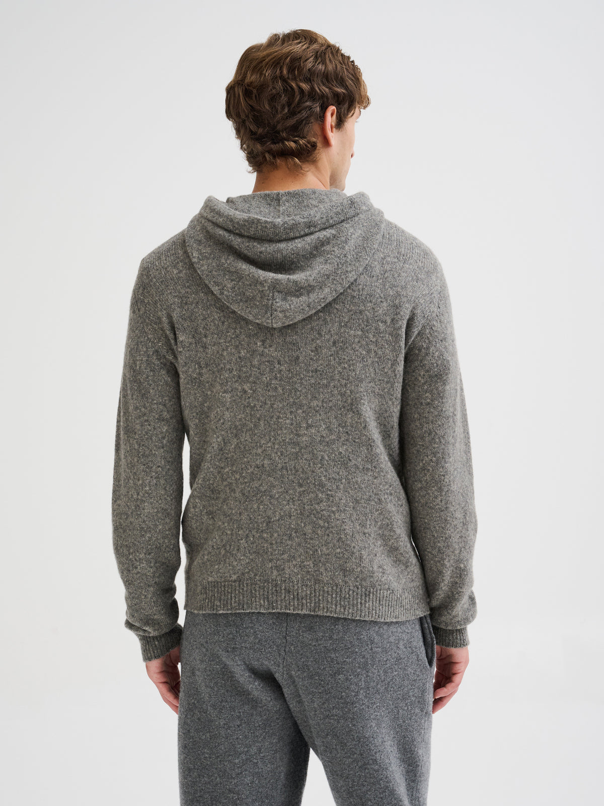 Camel wool hooded sweater