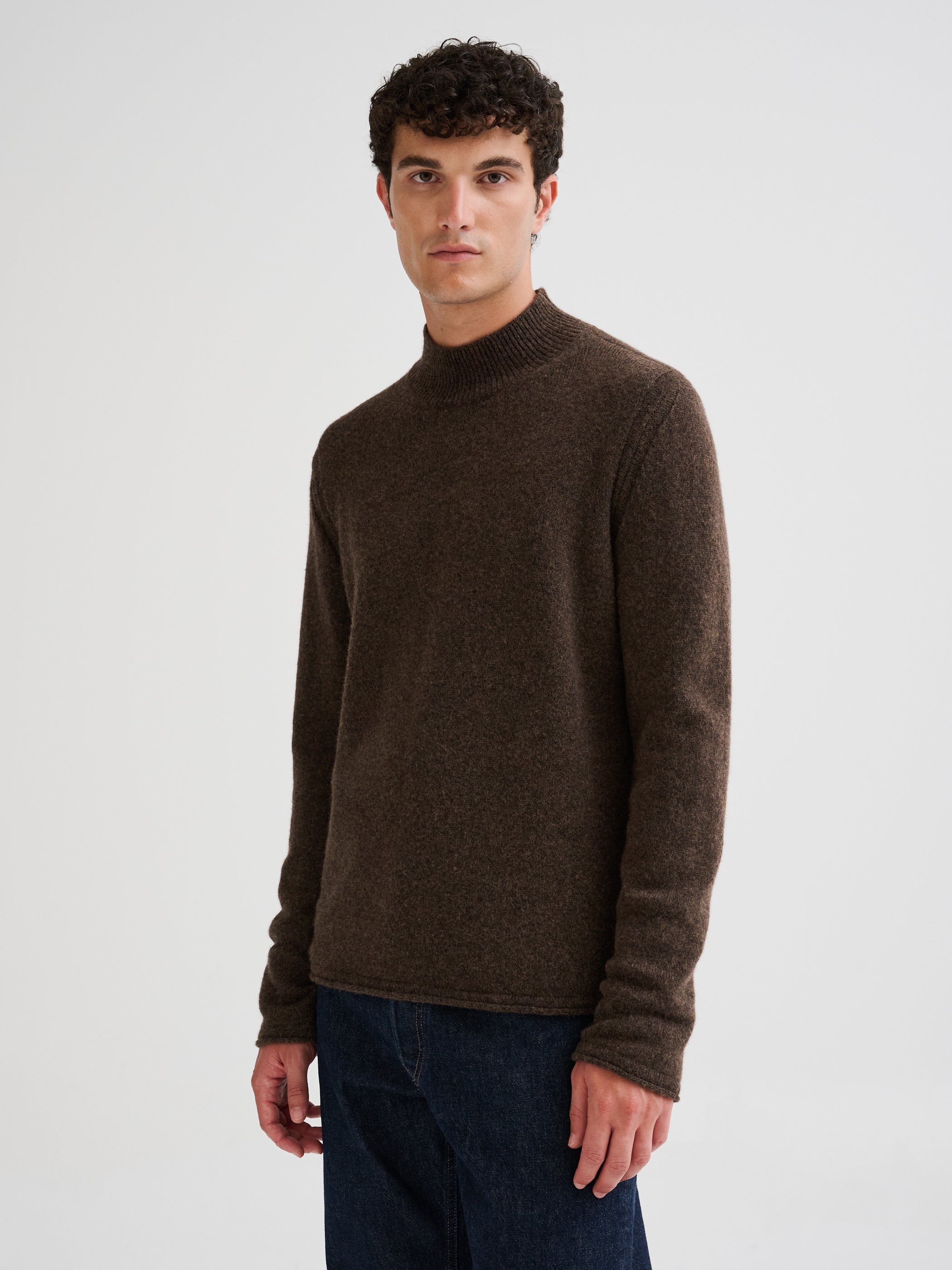 Camel wool mock-neck sweater
