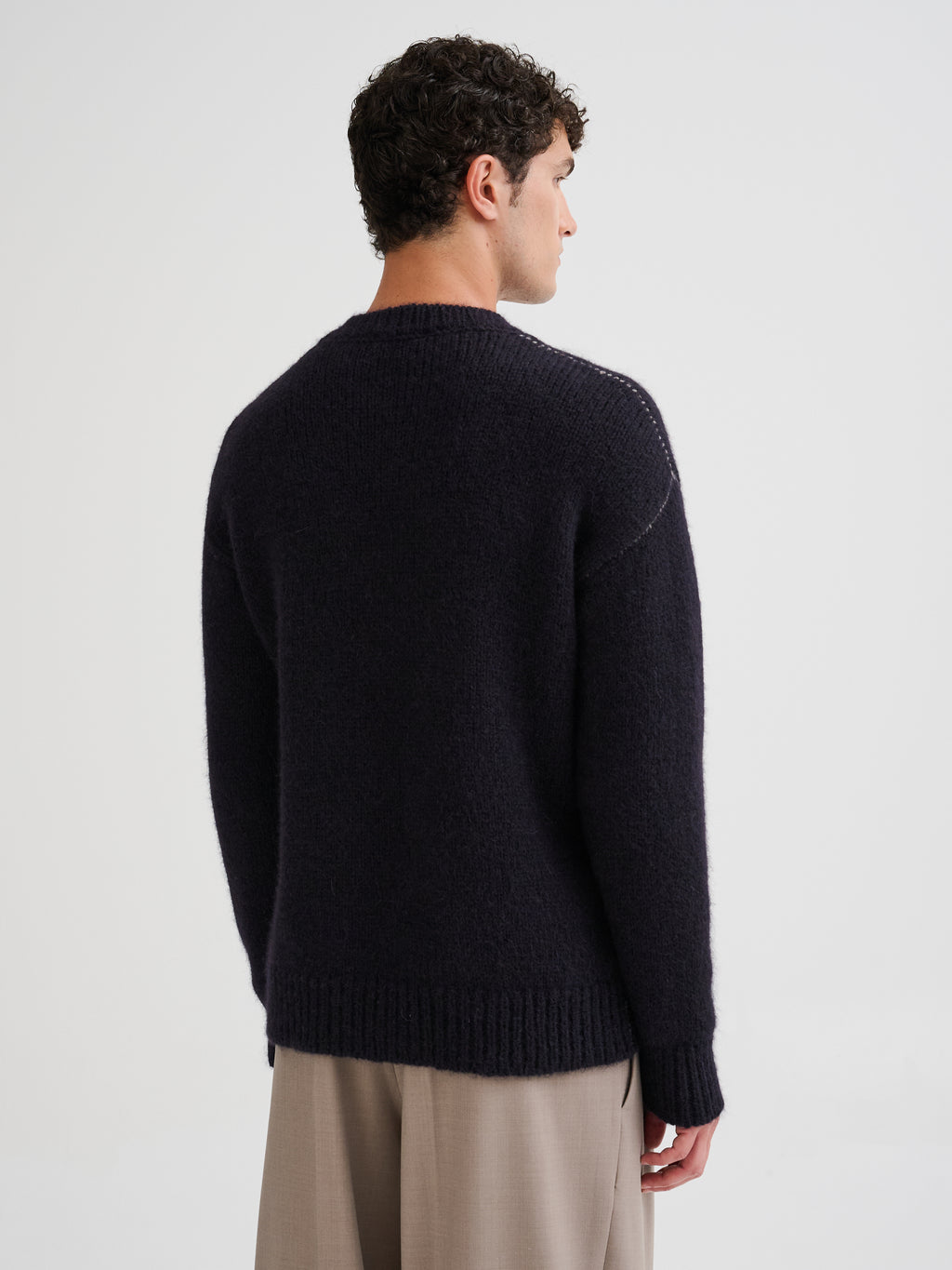 Alpaca sweater with contrasting seams