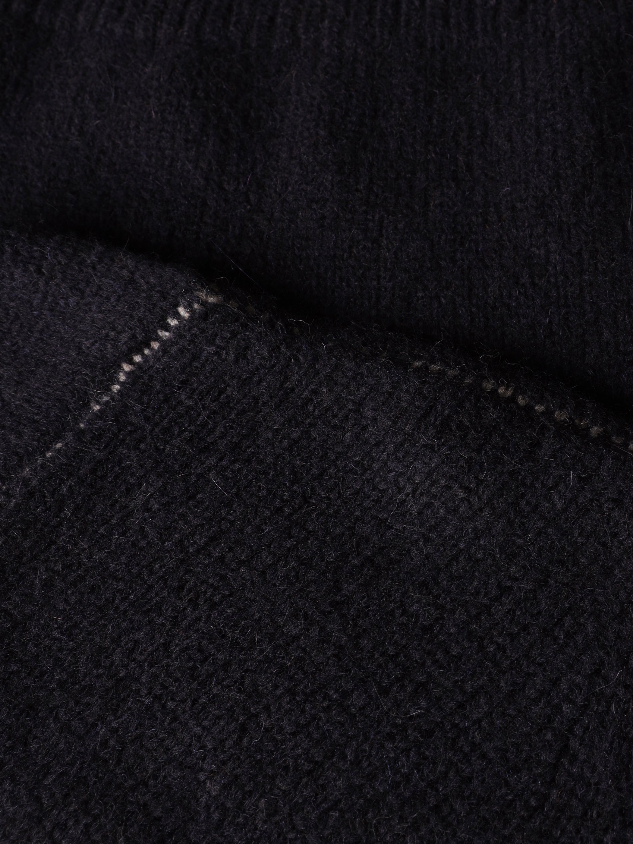 Alpaca sweater with contrasting seams