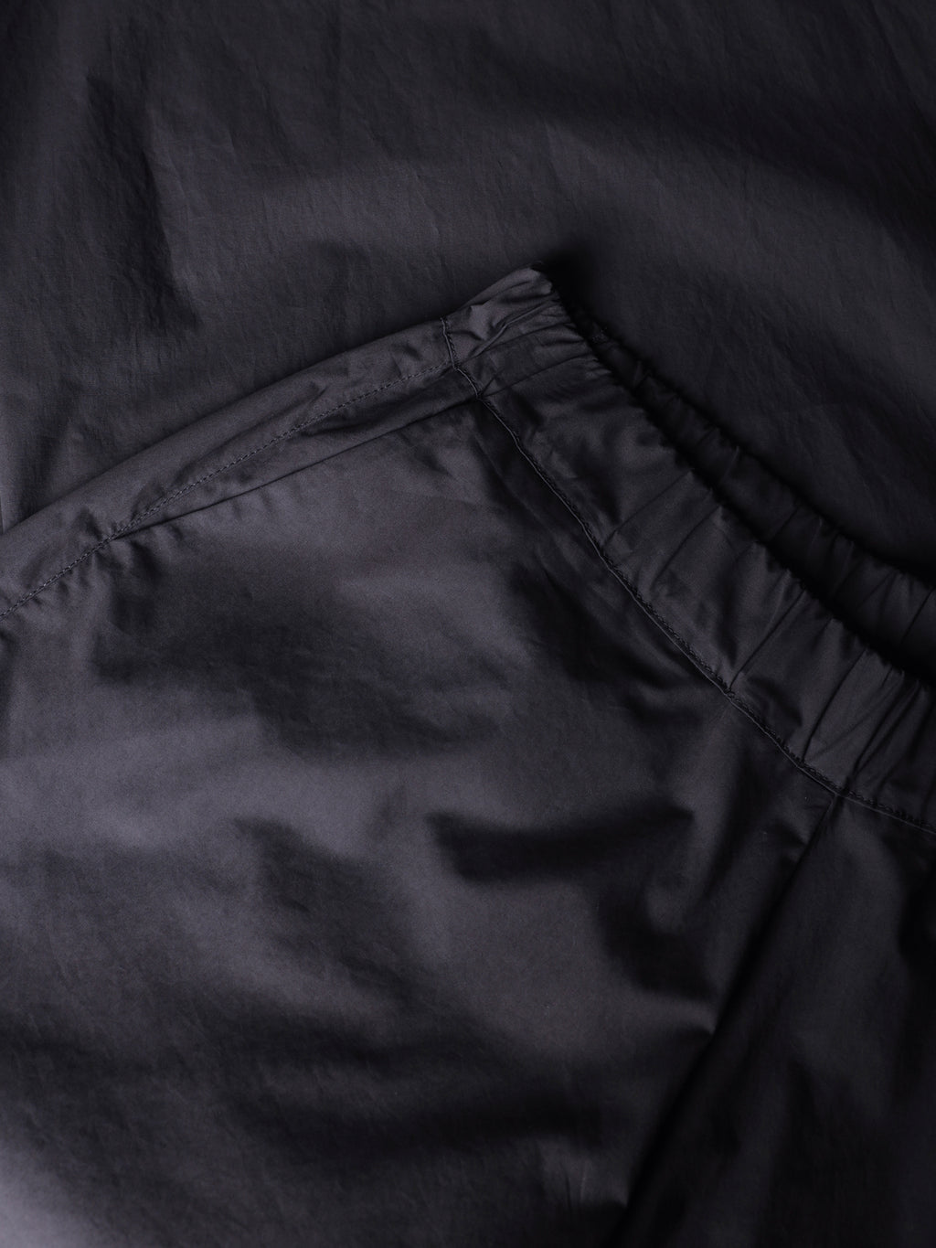 Wide cropped trousers