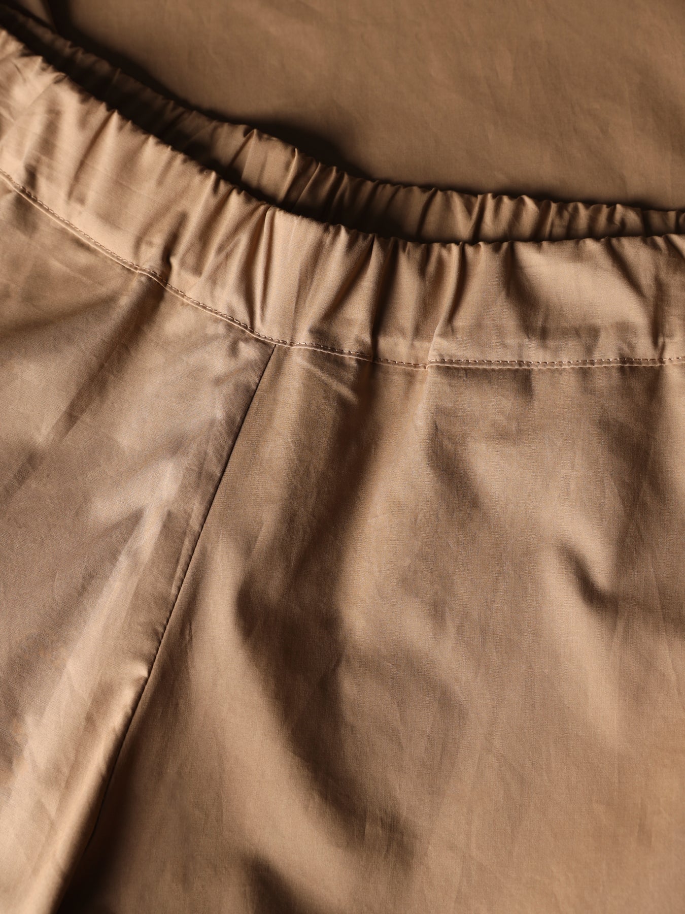 Wide cropped trousers