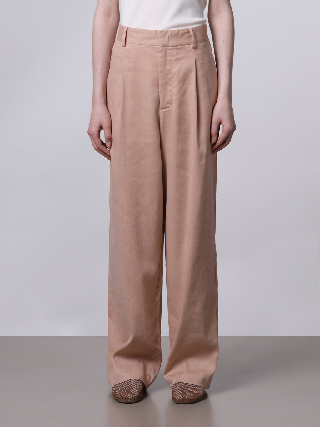 Pleated trousers