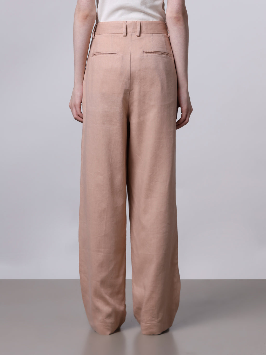 Pleated trousers
