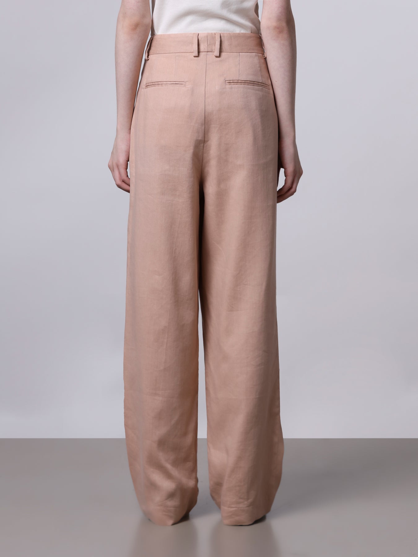 Pleated trousers