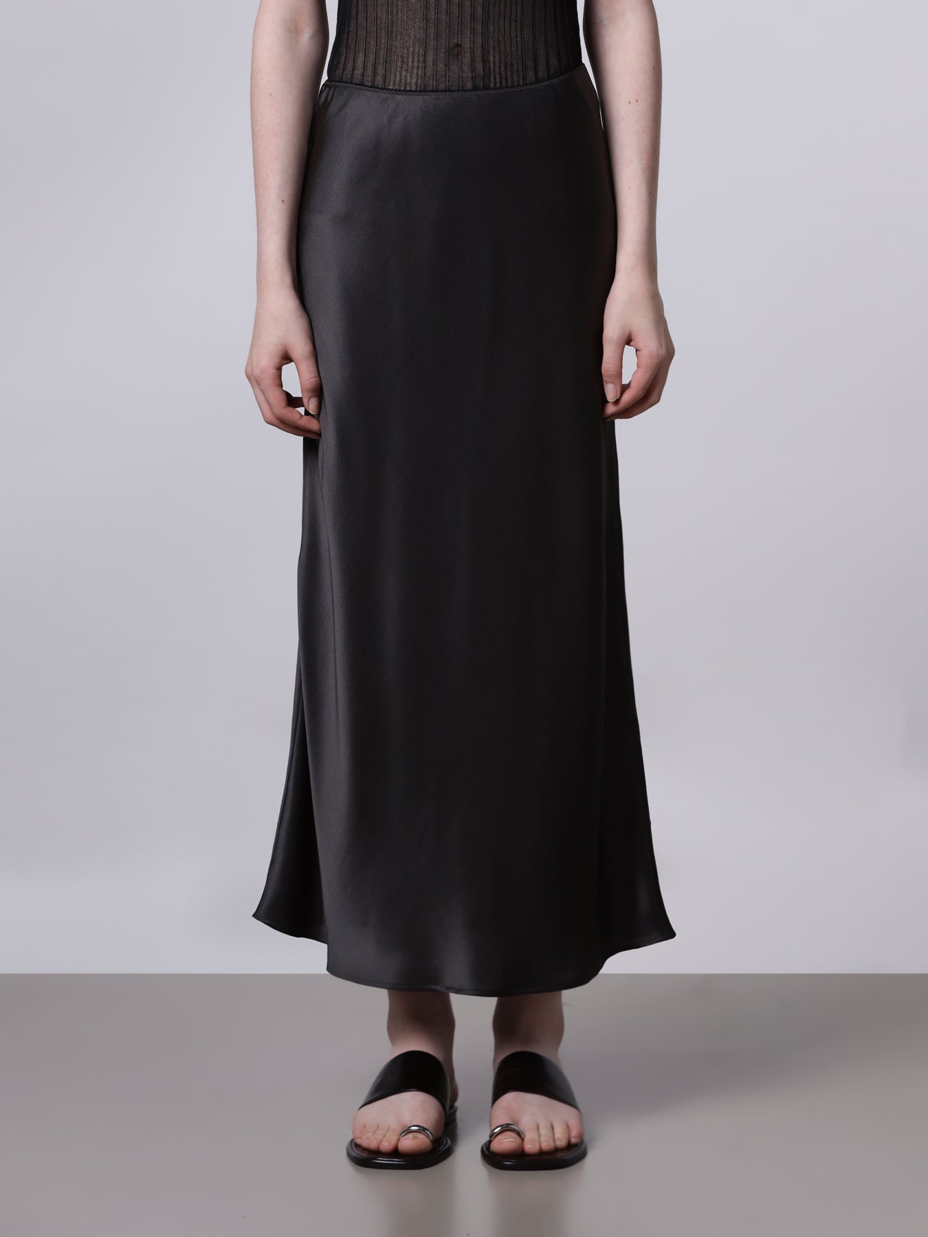 Silk longuette skirt