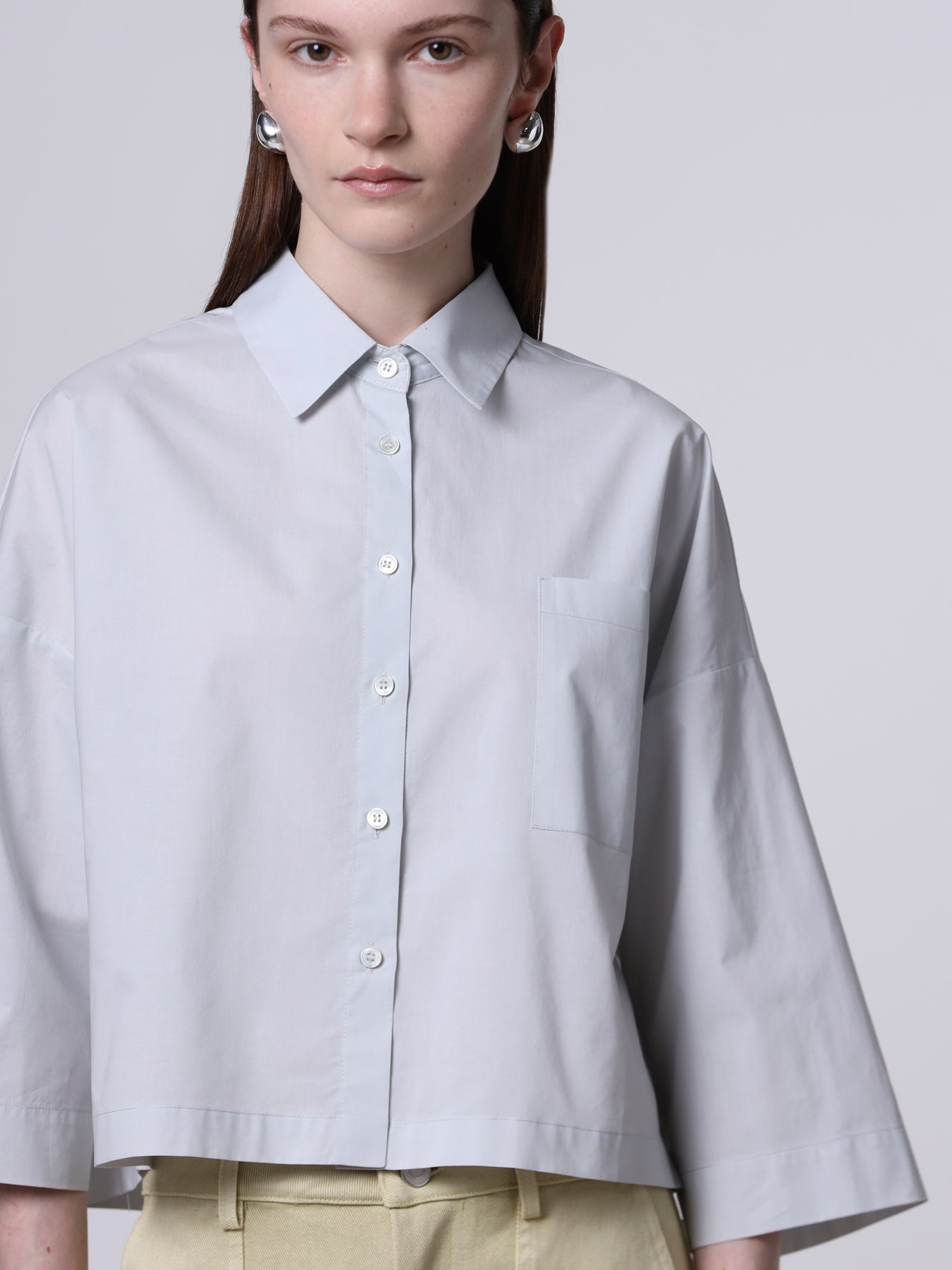 Cropped shirt
