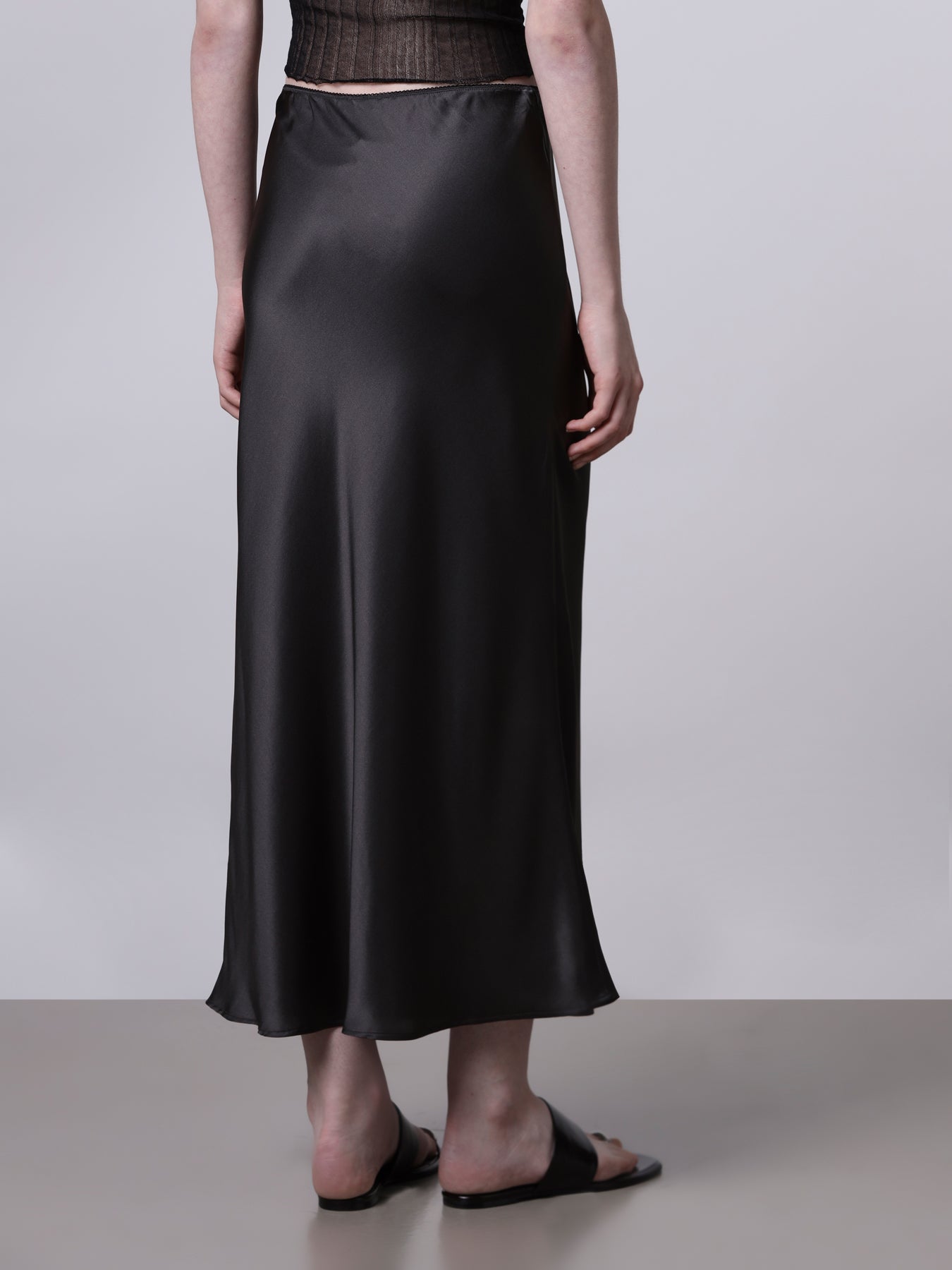 Silk longuette skirt