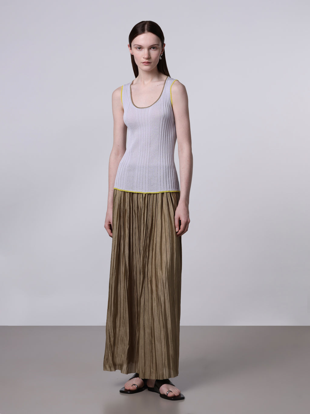 Contrast-stitch ribbed top