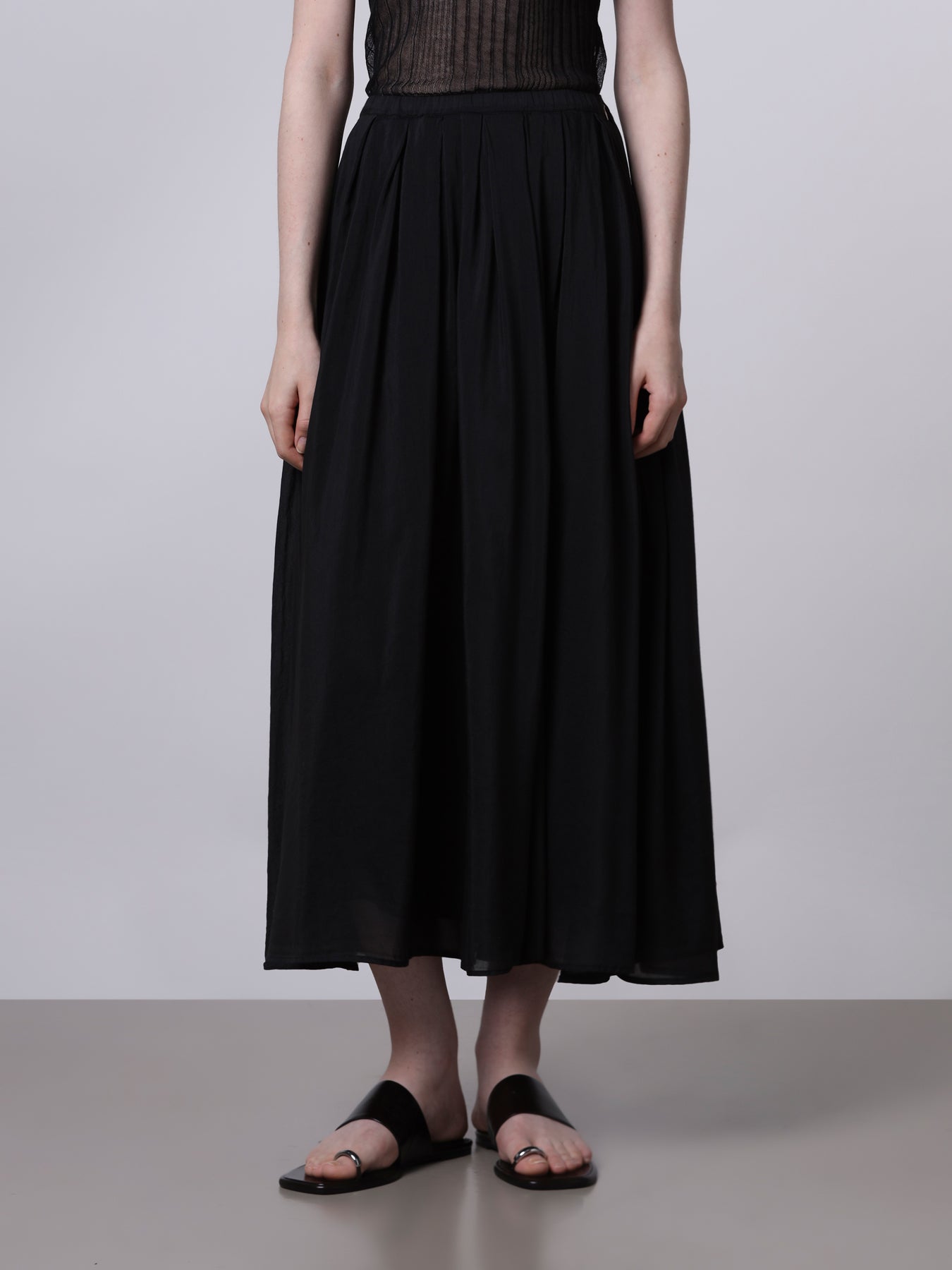 Wide pleated skirt