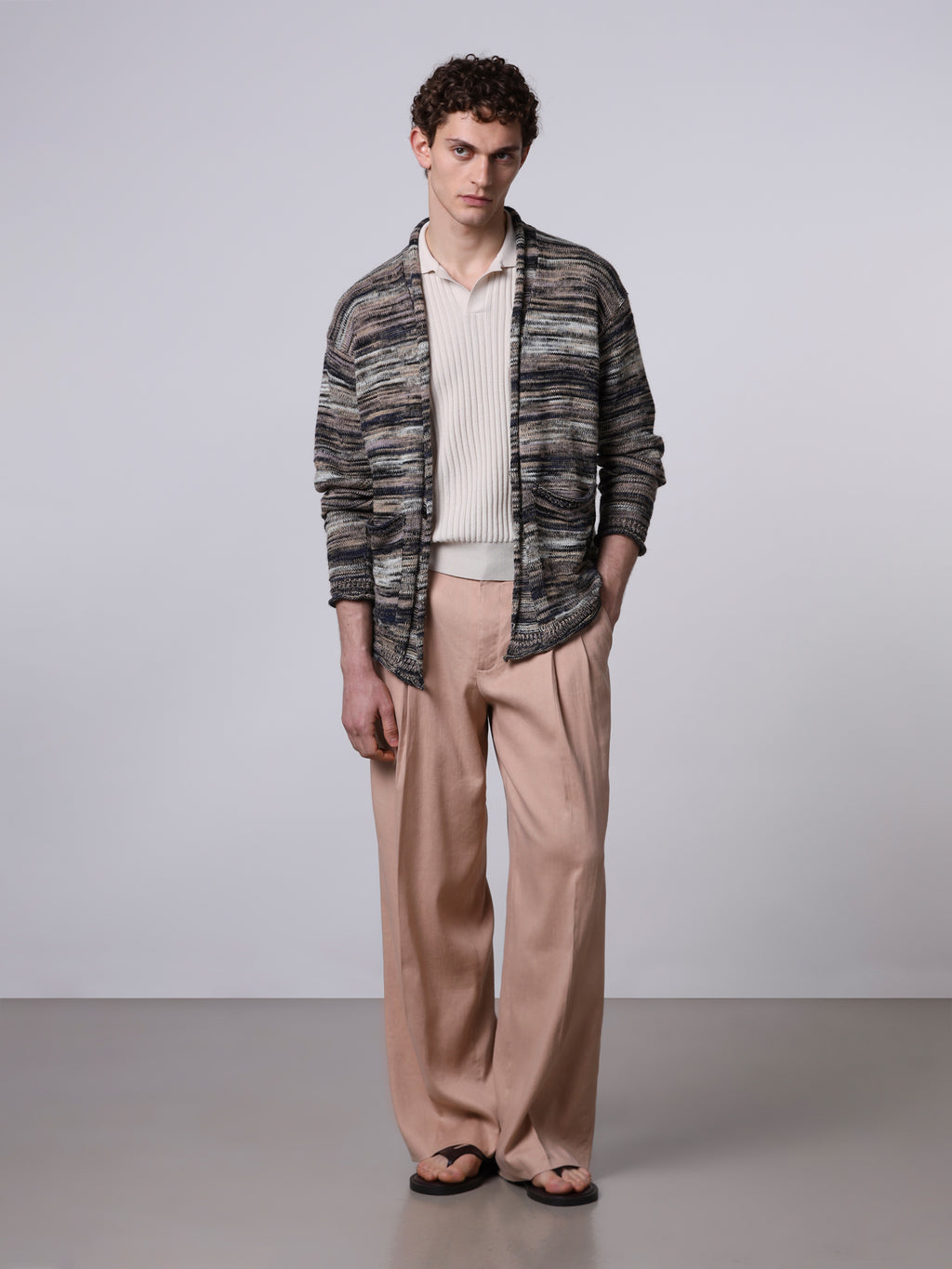 Giacca con collo sciallato in lino