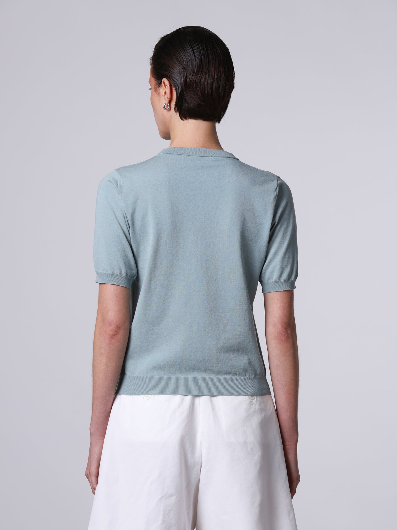 Short sleeves knitted cardigan