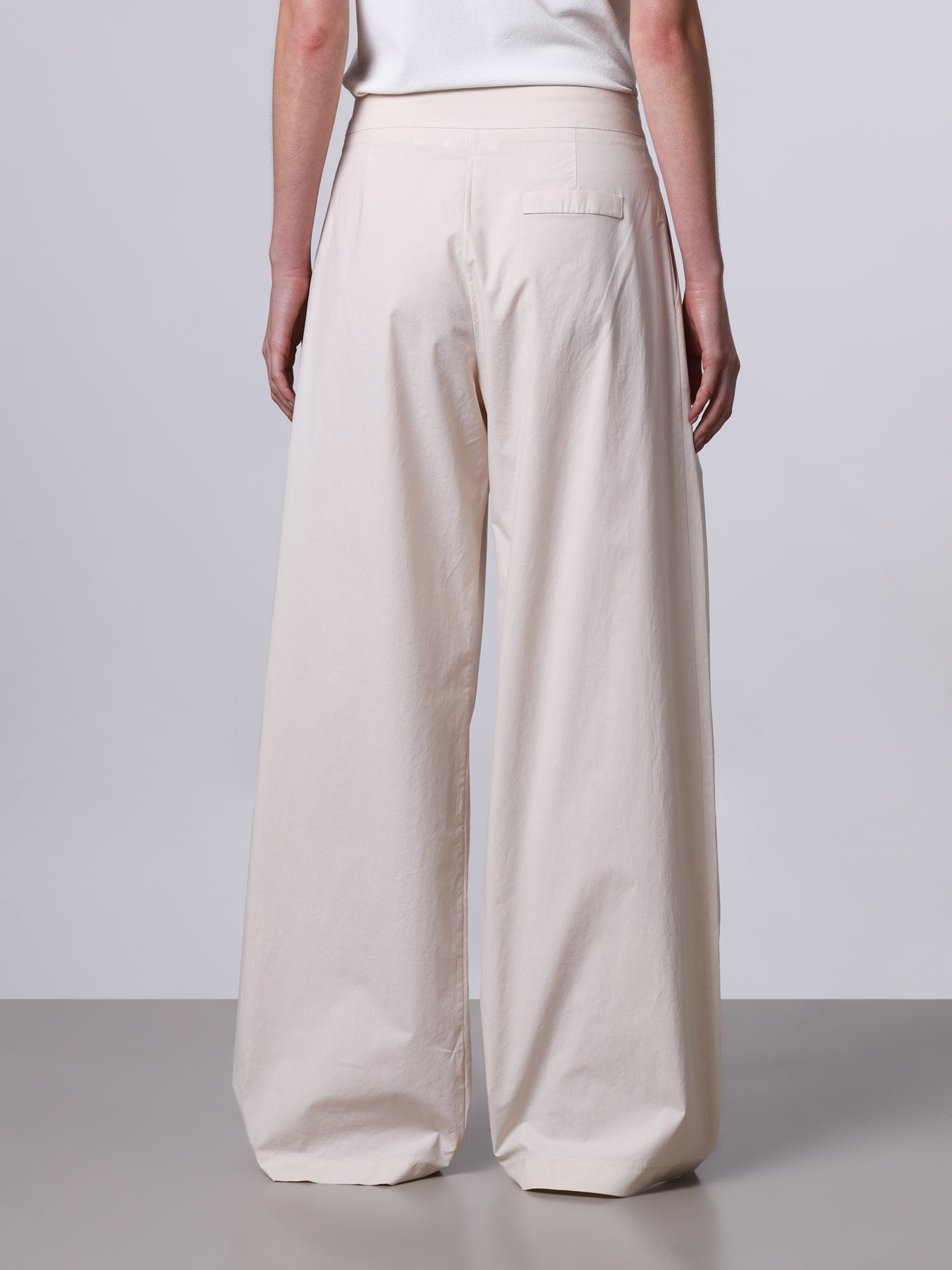 Pantalone ampio con coulisse